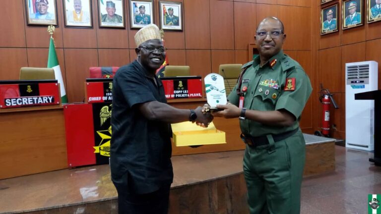 PHOTO-2025-03-14-15-20-47 3